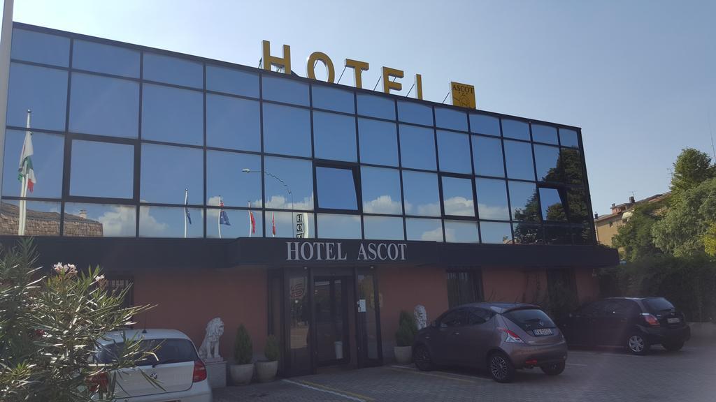 Hotel Ascot Binasco Zewnętrze zdjęcie